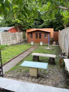 House & forest side - Leigh - 6