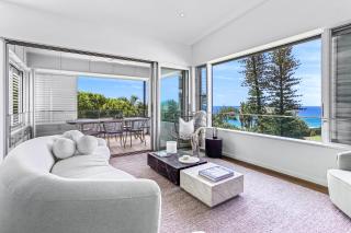 Luxury on the Beach, Sunshine Beach - 9