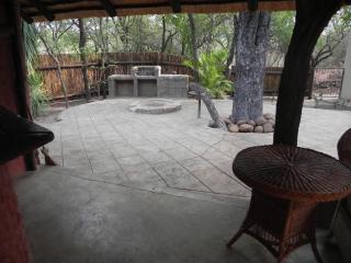 Marloth Kruger Little Manor - Marloth Park - 3