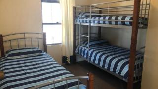 Madrid Unit 5 - Caloundra - 2