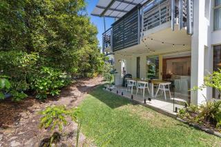 Coastal Chic Apartment with Pool and Gym - Casuarina - 6