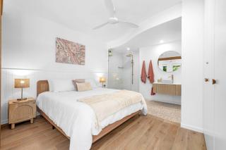 Coastal Chic Apartment with Pool and Gym - Casuarina - 1