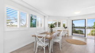 The Entrance Unit 5 - Kawana Waters - 5