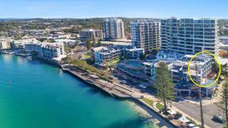#55 Grand Pacific Resort, Outdoor Spa With A View! - Caloundra - 3