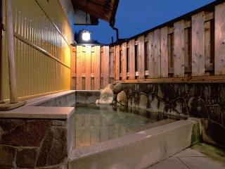 J-Hoppers Kumano Yunomine Guesthouse - Hongu - 8