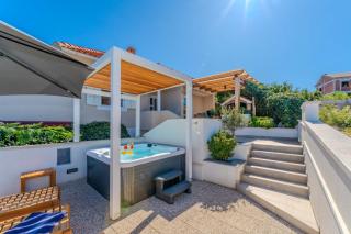 Family friendly seaside apartments Iz, Iz - 22025 - Veli Iž - 5