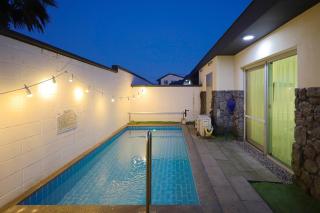 Pool and Villa Sorang - Jeju-stad - 5