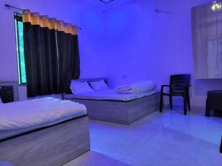 Hotel Prayagraj - 8