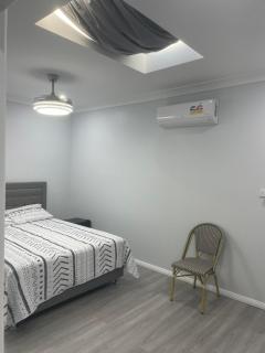 Quiet Spacious Family House 11 Bedrooms - Colyton - 9