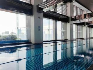 66F 1 BR Penthouse with 2 Balconies Panoramic View - Manila - 7