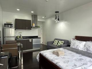 Gramercy Studio with City View fast WIFI Free use of Amenities - Manilla - 6