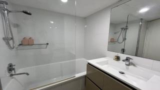 Absolute Waterfront With Rooftop! - Caloundra - 3