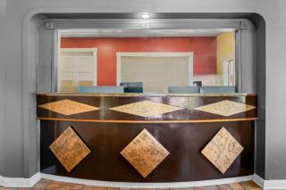 Rodeway Inn & Suites Saginaw I-675 - 8