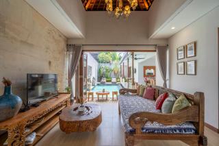 Surya Kencana Villa Ubud - Ubud - 7