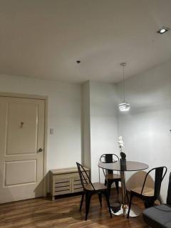 Spacious Corner 1 Bedroom with Balcony Gramercy - Manila - 7