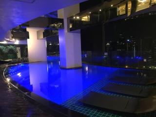 58F Minimalist Studio Panoramic View in Gramercy - Manila - 4