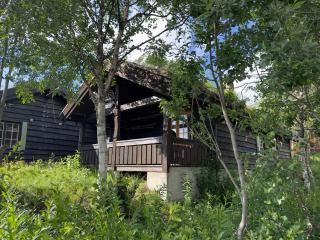 Koselig Sentral Eldre Hytte Med Peis - 4