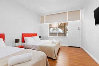 Private Historic Hotel - Exclusive Use for Events, Group Stays - Torrumbarry - 2