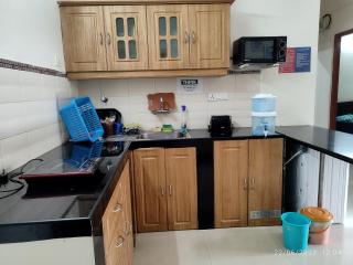 Seacoast Retreat- Lovely 2 BHK apartment with pool - Varca - 8