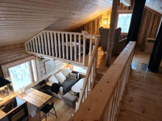 Lapland Riverside Cabin, Äkäsjoki Hideaway - Riverview, Traditional Sauna, Avanto, WiFi, Ski, Ylläs - Äkäsjoensuu - 1