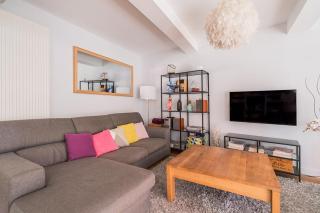 Apt T5 rénové avec bureau jardin et parking en centre ville - 1