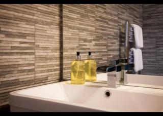 The Light Villa House Entire luxury 3 bedrooms - Killingbeck - 9