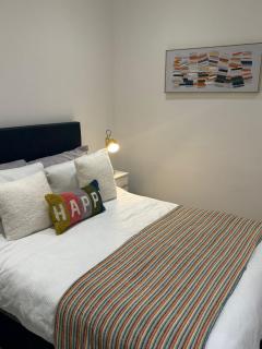Modern apartment with sea views - Portrush - 5