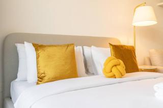 New Charming Studio in JVC - Dubai - 2