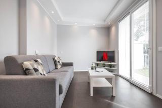 AmazHome - New Private Garden & Cozy Home - Riccione - 9