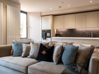 Arran Shores Luxury Shorefront Apartment 2 - 7