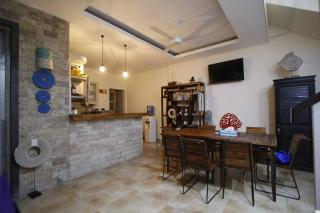 Villa Naga, pool, Kitchen, terace and garden - Kerobokan - 6