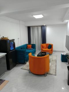 supreme living apartment with catchy scenic views and heated swimming pool and well equipped gym and child play area - Nairobi - 3