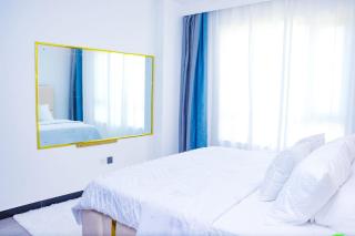 supreme living apartment with catchy scenic views and heated swimming pool and well equipped gym and child play area - Nairobi - 1