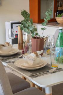 Frank Porter - Widcombe House 3 - Dubai - 2