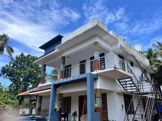 Eha Mundro Island Homestay - Munroe Island - 0