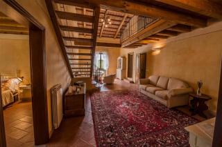 Elegant And Refined Villa With A Beautiful Blue Pool - Loro Ciuffenna - 2