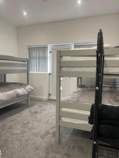 Ground Floor - Balmoral Stays - Apartment 2 - Sleeps 6 Free WiFi - 5