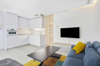Apartamento reformado con terraza, wifi y parking - Torremolinos - 2