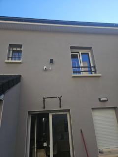 Emmanuel INN 1 - 3