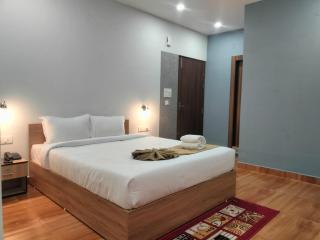 The Pinnacle Inn - Guwahati - 6