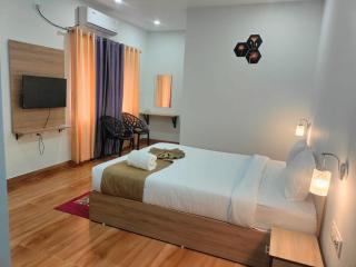 The Pinnacle Inn - Guwahati - 3