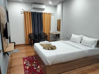 The Pinnacle Inn - Guwahati - 1