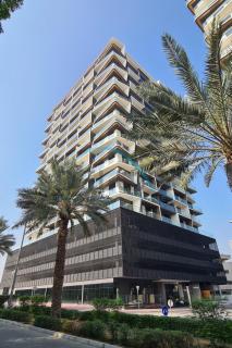 Modern 1BR Apartment in Binghatti Luna, Jumeirah Village Circle by Deluxe Holiday Homes - Dubai - 2