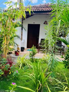 Cozy Sand Beach Hotel - Arugam Bay - 1