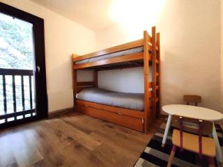 Appartement rénové 3 pièces avec terrasse, casier à skis et parking privé à Bolquère - FR-1-592-40 - Bolquere Pyrenees 2000 - 4