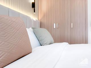 Deluxe Studio with Balcony at Aziz Riviera - Dubai - 2