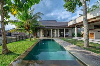 Sola Villa Ubud - Ubud - 7