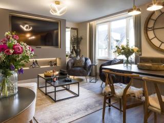 Arran Shores Luxury Shorefront Apartment 9 - 8