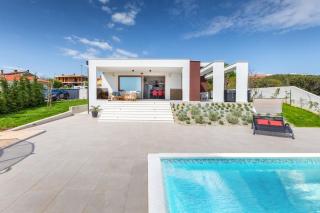 Strandnahe Villa Grofica mit Whirlpool und Grill - Pula - 6