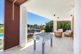 Strandnahe Villa Grofica mit Whirlpool und Grill - Pula - 4